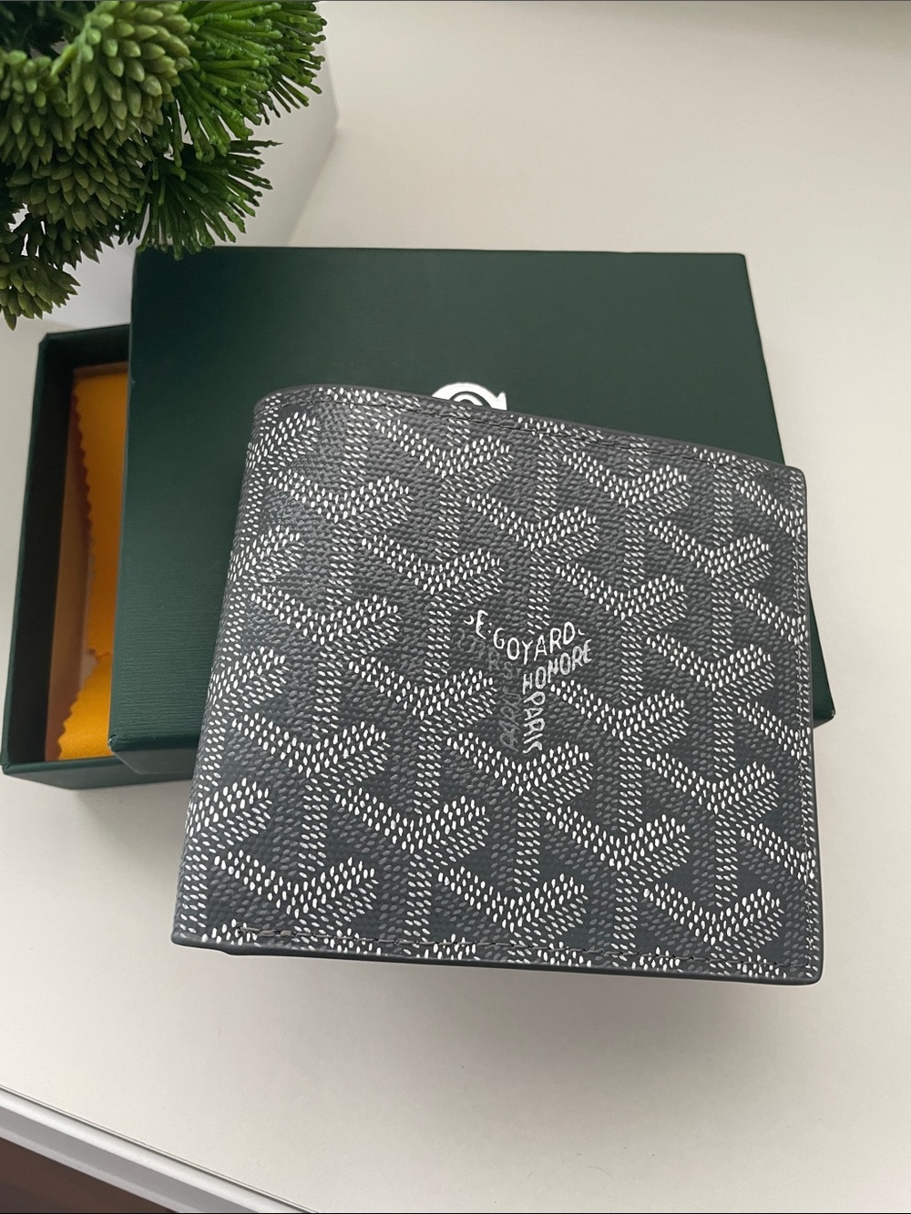 Goyard Gray & White Wallet